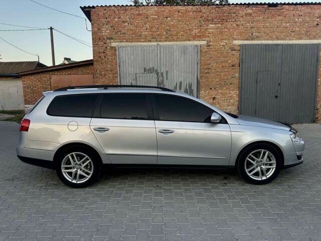 Сірий Фольксваген Пассат Варіант, об'ємом двигуна 2 л та пробігом 214 тис. км за 8300 $, фото 2 на Automoto.ua