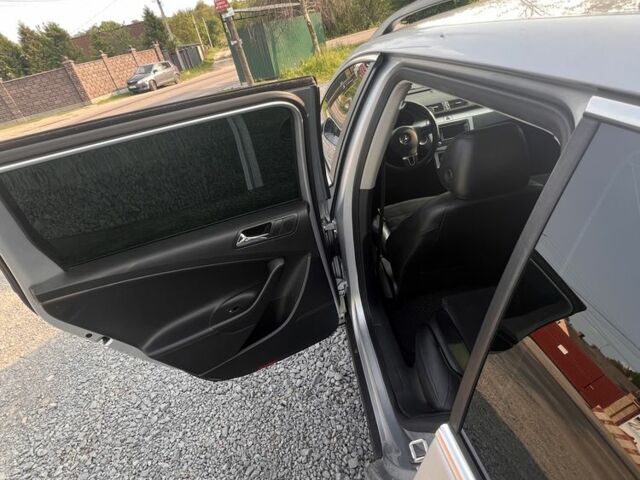 Сірий Фольксваген Пассат Варіант, об'ємом двигуна 2 л та пробігом 320 тис. км за 7700 $, фото 17 на Automoto.ua