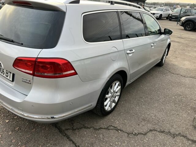 Сірий Фольксваген Пассат Варіант, об'ємом двигуна 2 л та пробігом 319 тис. км за 8200 $, фото 2 на Automoto.ua