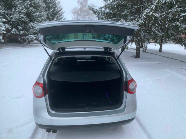 Сірий Фольксваген Пассат Варіант, об'ємом двигуна 2 л та пробігом 254 тис. км за 7200 $, фото 4 на Automoto.ua