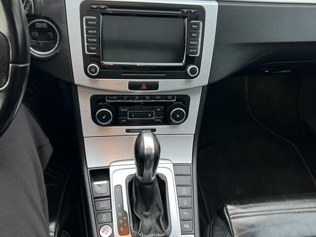 Сірий Фольксваген Пассат Варіант, об'ємом двигуна 2 л та пробігом 319 тис. км за 8200 $, фото 7 на Automoto.ua