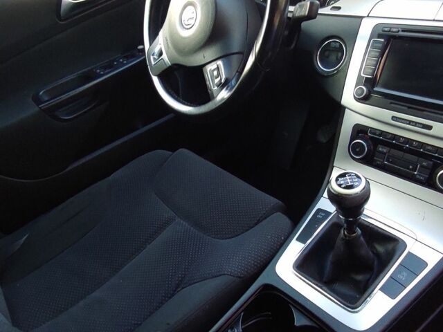 Серый Фольксваген Пассат Вариант, объемом двигателя 2 л и пробегом 287 тыс. км за 7900 $, фото 11 на Automoto.ua