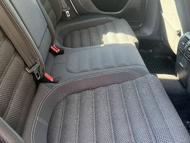 Серый Фольксваген Пассат Вариант, объемом двигателя 1.6 л и пробегом 242 тыс. км за 8500 $, фото 5 на Automoto.ua