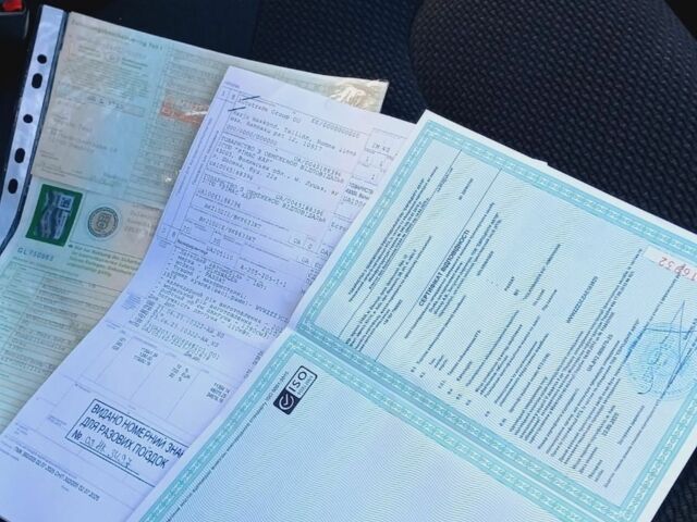 Сірий Фольксваген Пассат Варіант, об'ємом двигуна 1.4 л та пробігом 230 тис. км за 7000 $, фото 15 на Automoto.ua