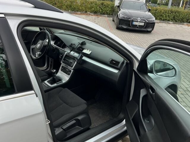 Фольксваген Пассат Варіант 2010 у Ужгороді на Automoto.ua Сірий Фольксваген Пассат Варіант, об'ємом двигуна 2 л та пробігом 297 тис. км за 6900 $, фото 7 на Automoto.ua