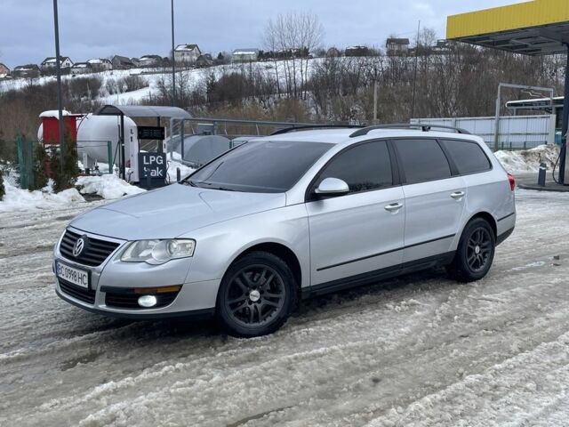 Сірий Фольксваген Пассат Варіант, об'ємом двигуна 2 л та пробігом 290 тис. км за 6000 $, фото 18 на Automoto.ua