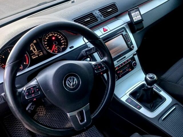 Фольксваген Пассат Вариант 2010 в Збараже на Automoto.ua Серый Фольксваген Пассат Вариант, объемом двигателя 1.6 л и пробегом 350 тыс. км за 6199 $, фото 2 на Automoto.ua