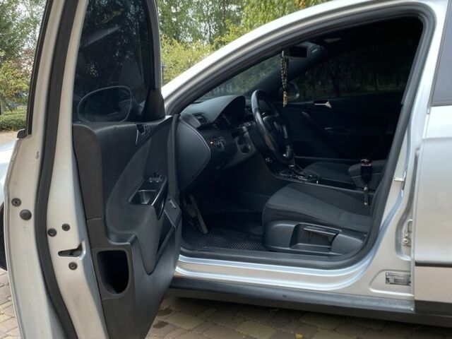 Серый Фольксваген Пассат Вариант, объемом двигателя 2 л и пробегом 210 тыс. км за 7399 $, фото 9 на Automoto.ua