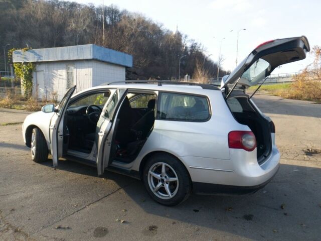 Сірий Фольксваген Пассат Варіант, об'ємом двигуна 2 л та пробігом 333 тис. км за 3000 $, фото 1 на Automoto.ua