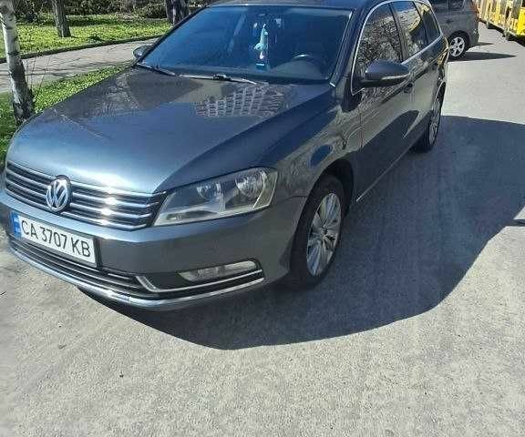 Фольксваген Пассат Варіант 2011 у Києві на Automoto.ua Сірий Фольксваген Пассат Варіант, об'ємом двигуна 1.6 л та пробігом 300 тис. км за 7000 $, фото 4 на Automoto.ua