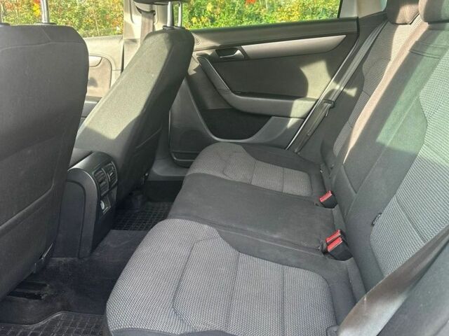 Серый Фольксваген Пассат Вариант, объемом двигателя 1.6 л и пробегом 324 тыс. км за 5600 $, фото 7 на Automoto.ua