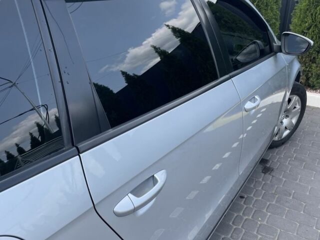 Сірий Фольксваген Пассат Варіант, об'ємом двигуна 2 л та пробігом 280 тис. км за 9700 $, фото 10 на Automoto.ua