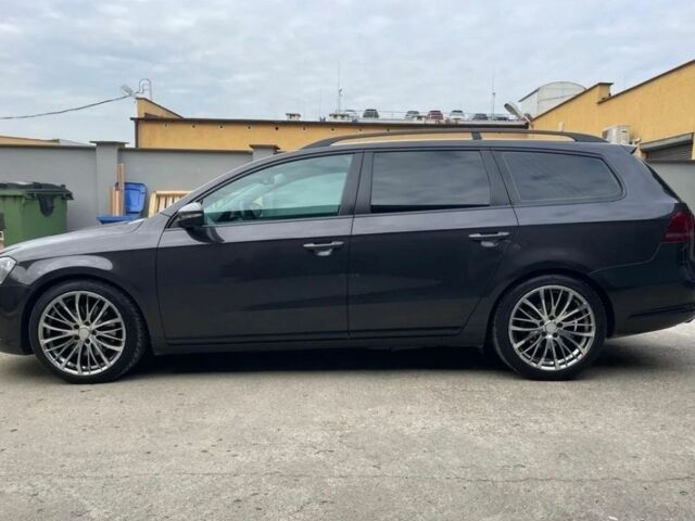 Серый Фольксваген Пассат Вариант, объемом двигателя 2 л и пробегом 217 тыс. км за 2800 $, фото 3 на Automoto.ua