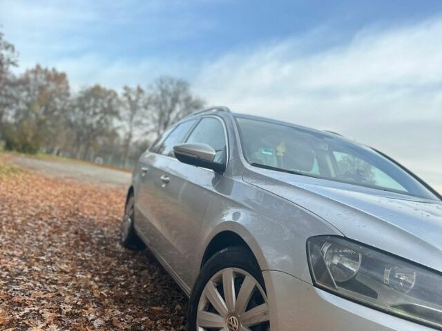 Серый Фольксваген Пассат Вариант, объемом двигателя 1.6 л и пробегом 324 тыс. км за 5600 $, фото 1 на Automoto.ua