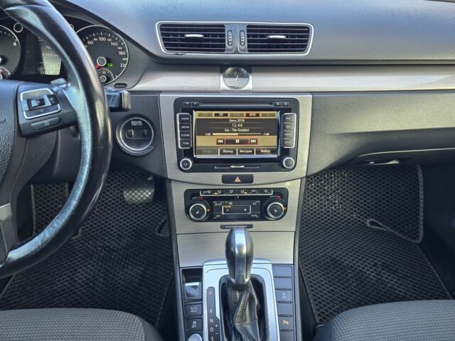 Серый Фольксваген Пассат Вариант, объемом двигателя 2 л и пробегом 335 тыс. км за 8500 $, фото 10 на Automoto.ua