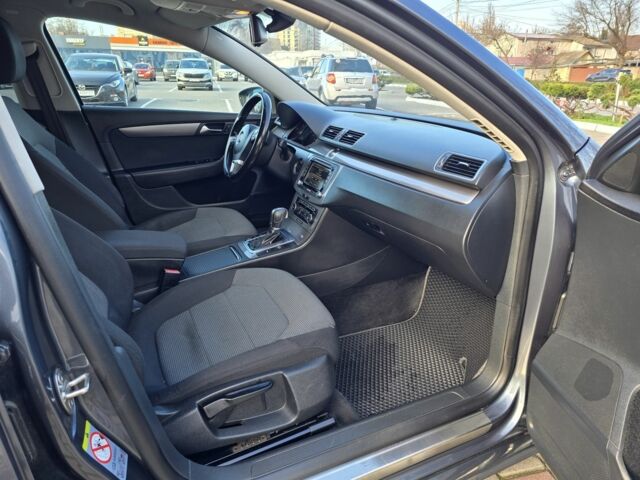 Серый Фольксваген Пассат Вариант, объемом двигателя 2 л и пробегом 335 тыс. км за 8500 $, фото 17 на Automoto.ua