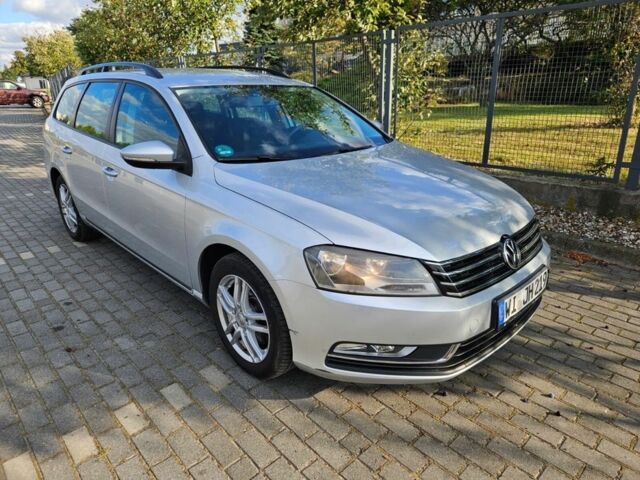 Фольксваген Пассат Вариант 2011 в Луцке на Automoto.ua Серый Фольксваген Пассат Вариант, объемом двигателя 1.6 л и пробегом 240 тыс. км за 5123 $, фото 1 на Automoto.ua