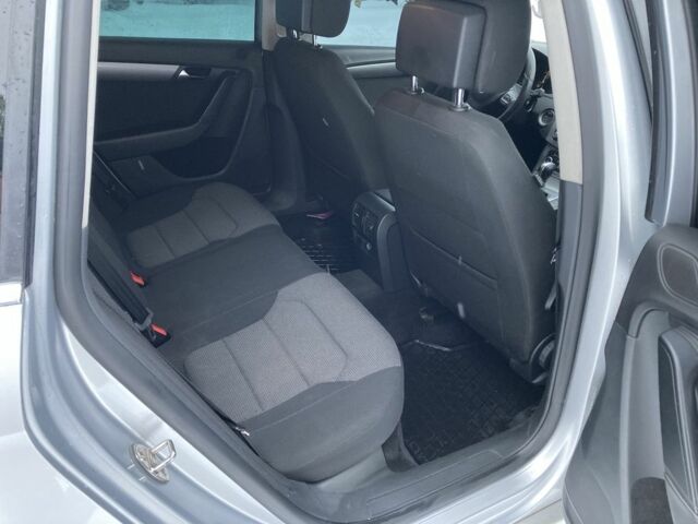 Серый Фольксваген Пассат Вариант, объемом двигателя 2 л и пробегом 263 тыс. км за 9200 $, фото 7 на Automoto.ua