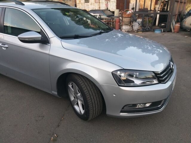 Фольксваген Пассат Вариант 2011 в Киеве на Automoto.ua Серый Фольксваген Пассат Вариант, объемом двигателя 1.8 л и пробегом 180 тыс. км за 10500 $, фото 1 на Automoto.ua