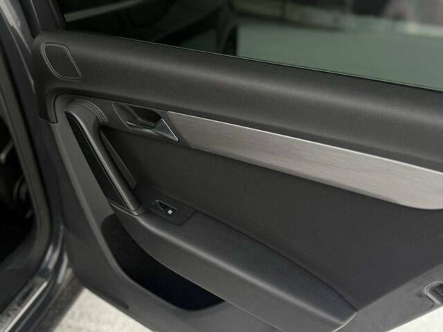 Серый Фольксваген Пассат Вариант, объемом двигателя 2 л и пробегом 335 тыс. км за 10400 $, фото 12 на Automoto.ua