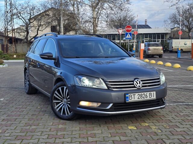 Серый Фольксваген Пассат Вариант, объемом двигателя 2 л и пробегом 335 тыс. км за 8500 $, фото 1 на Automoto.ua