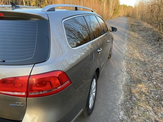 Серый Фольксваген Пассат Вариант, объемом двигателя 1.6 л и пробегом 308 тыс. км за 8800 $, фото 11 на Automoto.ua