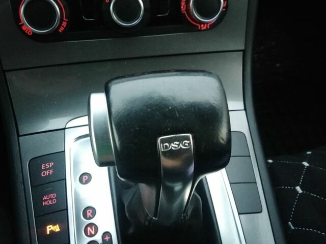 Серый Фольксваген Пассат Вариант, объемом двигателя 2 л и пробегом 242 тыс. км за 7508 $, фото 6 на Automoto.ua