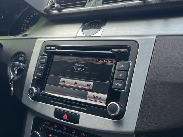 Сірий Фольксваген Пассат Варіант, об'ємом двигуна 2 л та пробігом 280 тис. км за 10000 $, фото 14 на Automoto.ua