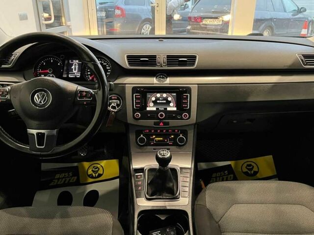 Фольксваген Пассат Вариант 2011 в Львове на Automoto.ua Серый Фольксваген Пассат Вариант, объемом двигателя 1.6 л и пробегом 268 тыс. км за 9000 $, фото 8 на Automoto.ua