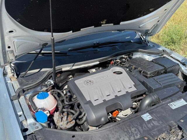 Фольксваген Пассат Вариант 2011 в Шполе на Automoto.ua Серый Фольксваген Пассат Вариант, объемом двигателя 2 л и пробегом 277 тыс. км за 10500 $, фото 8 на Automoto.ua