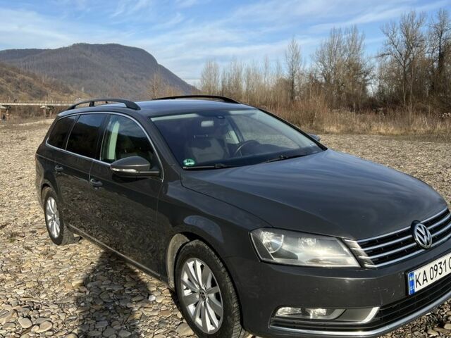 Серый Фольксваген Пассат Вариант, объемом двигателя 1.6 л и пробегом 337 тыс. км за 9500 $, фото 1 на Automoto.ua