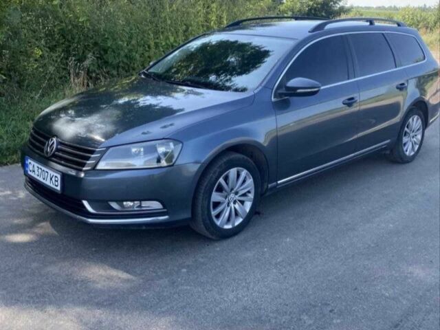 Фольксваген Пассат Варіант 2011 у Києві на Automoto.ua Сірий Фольксваген Пассат Варіант, об'ємом двигуна 1.6 л та пробігом 300 тис. км за 7000 $, фото 3 на Automoto.ua