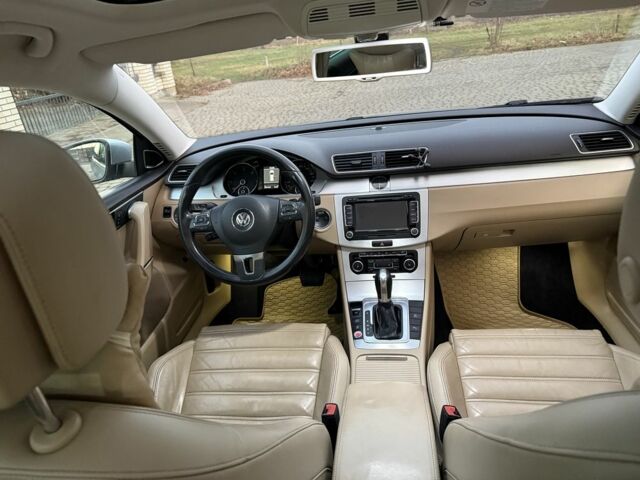 Серый Фольксваген Пассат Вариант, объемом двигателя 2 л и пробегом 255 тыс. км за 11000 $, фото 6 на Automoto.ua