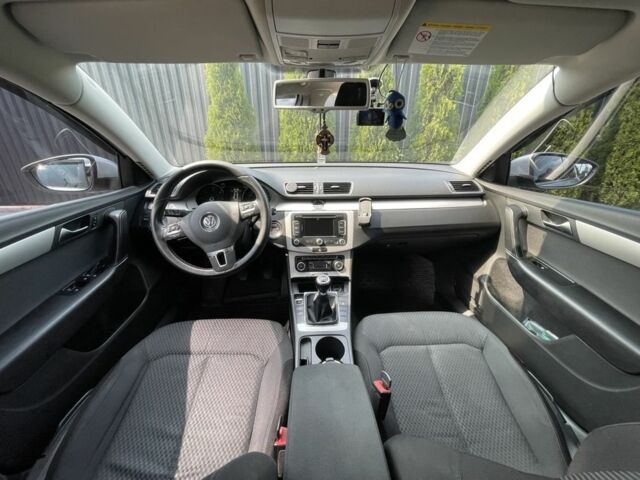 Сірий Фольксваген Пассат Варіант, об'ємом двигуна 2 л та пробігом 280 тис. км за 9700 $, фото 16 на Automoto.ua