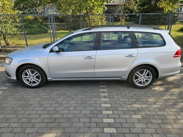 Фольксваген Пассат Вариант 2011 в Луцке на Automoto.ua Серый Фольксваген Пассат Вариант, объемом двигателя 1.6 л и пробегом 240 тыс. км за 5123 $, фото 2 на Automoto.ua