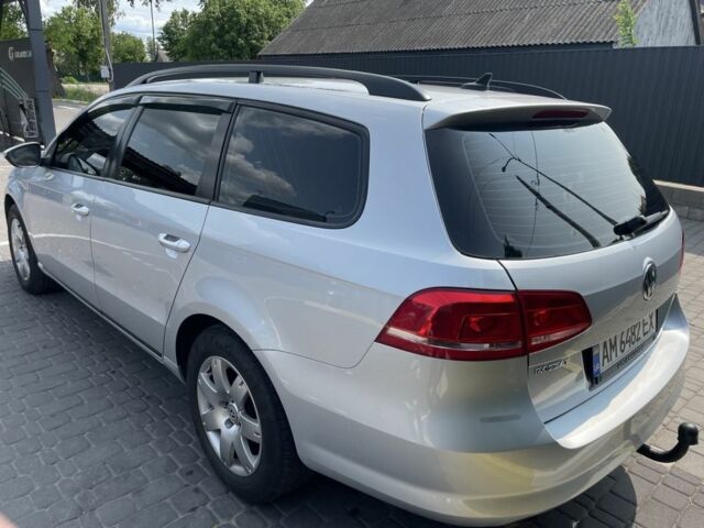 Сірий Фольксваген Пассат Варіант, об'ємом двигуна 2 л та пробігом 280 тис. км за 9700 $, фото 5 на Automoto.ua