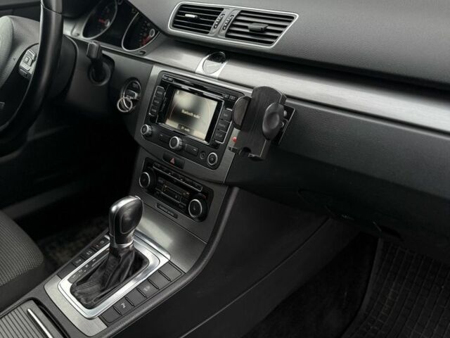 Серый Фольксваген Пассат Вариант, объемом двигателя 2 л и пробегом 335 тыс. км за 10400 $, фото 13 на Automoto.ua