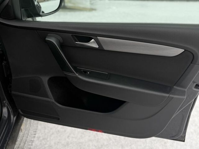 Серый Фольксваген Пассат Вариант, объемом двигателя 2 л и пробегом 335 тыс. км за 10400 $, фото 14 на Automoto.ua