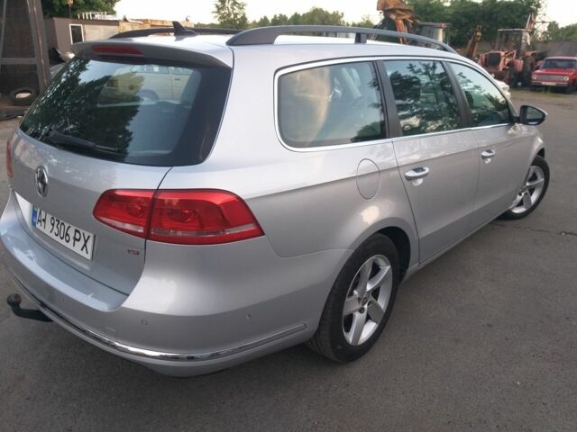 Фольксваген Пассат Вариант 2011 в Киеве на Automoto.ua Серый Фольксваген Пассат Вариант, объемом двигателя 1.8 л и пробегом 180 тыс. км за 10500 $, фото 2 на Automoto.ua