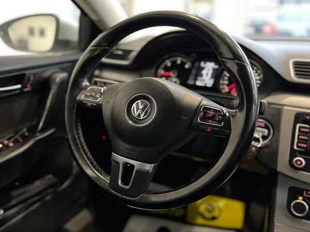 Фольксваген Пассат Вариант 2011 в Львове на Automoto.ua Серый Фольксваген Пассат Вариант, объемом двигателя 1.6 л и пробегом 268 тыс. км за 9000 $, фото 14 на Automoto.ua