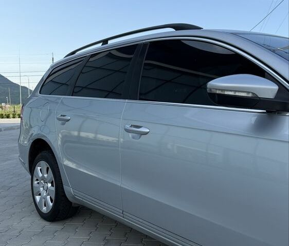 Серый Фольксваген Пассат Вариант, объемом двигателя 2 л и пробегом 295 тыс. км за 8600 $, фото 3 на Automoto.ua