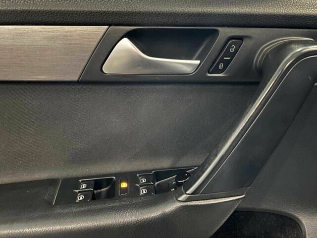 Фольксваген Пассат Вариант 2011 в Львове на Automoto.ua Серый Фольксваген Пассат Вариант, объемом двигателя 1.6 л и пробегом 268 тыс. км за 9000 $, фото 20 на Automoto.ua