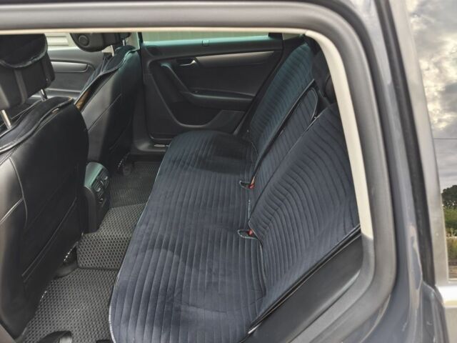 Сірий Фольксваген Пассат Варіант, об'ємом двигуна 2 л та пробігом 210 тис. км за 10500 $, фото 7 на Automoto.ua