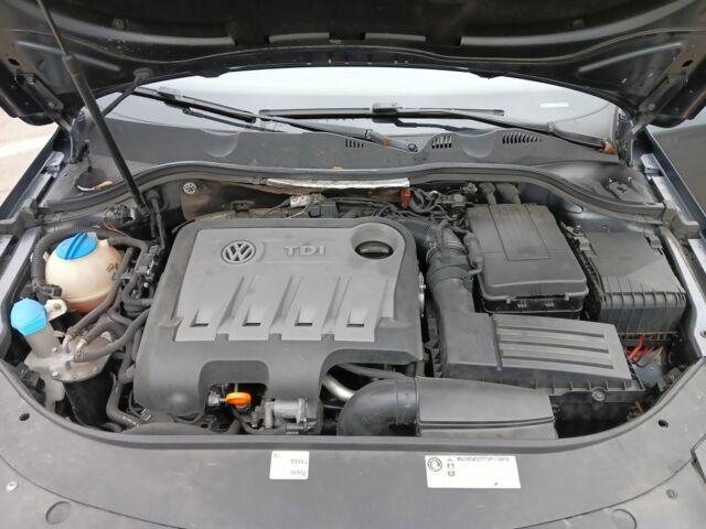 Серый Фольксваген Пассат Вариант, объемом двигателя 2 л и пробегом 344 тыс. км за 7700 $, фото 18 на Automoto.ua