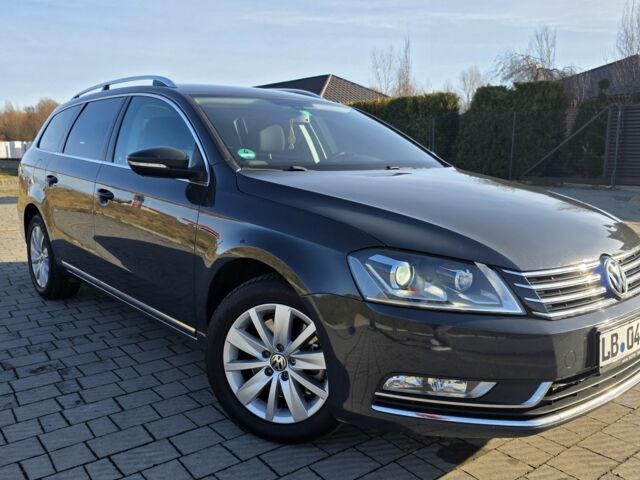 Сірий Фольксваген Пассат Варіант, об'ємом двигуна 2 л та пробігом 261 тис. км за 11750 $, фото 1 на Automoto.ua