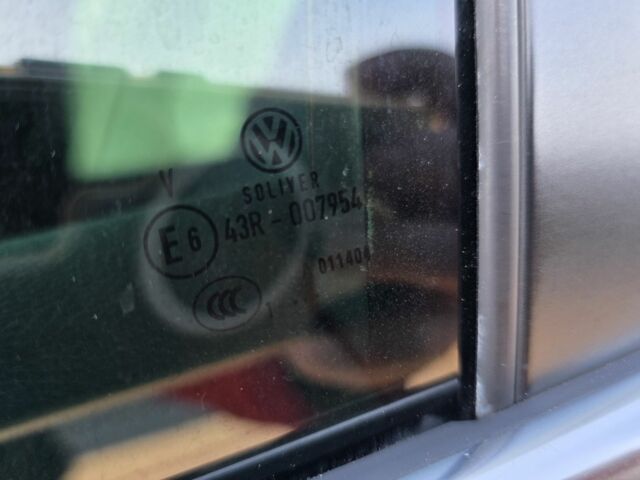 Серый Фольксваген Пассат Вариант, объемом двигателя 2 л и пробегом 261 тыс. км за 11700 $, фото 21 на Automoto.ua