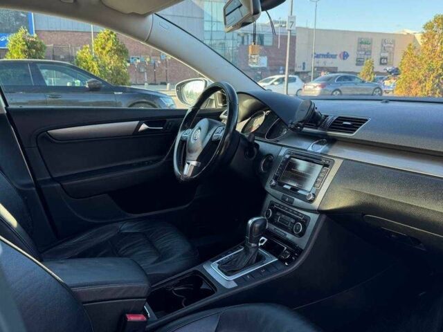 Фольксваген Пассат Вариант 2011 в Ковель на Automoto.ua Серый Фольксваген Пассат Вариант, объемом двигателя 2 л и пробегом 272 тыс. км за 11300 $, фото 23 на Automoto.ua