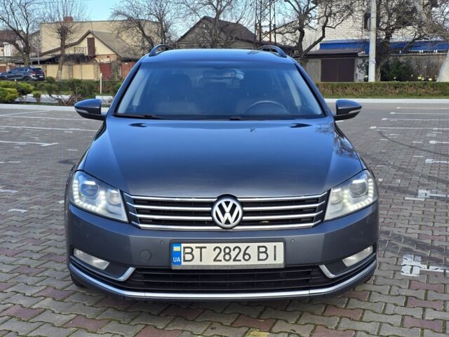 Серый Фольксваген Пассат Вариант, объемом двигателя 2 л и пробегом 335 тыс. км за 8500 $, фото 3 на Automoto.ua