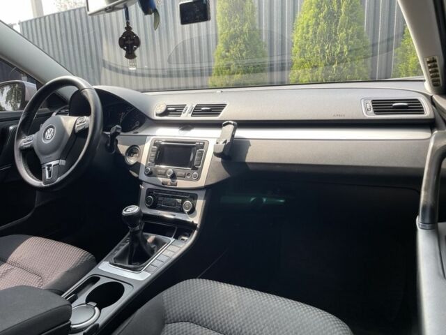 Сірий Фольксваген Пассат Варіант, об'ємом двигуна 2 л та пробігом 280 тис. км за 9700 $, фото 15 на Automoto.ua