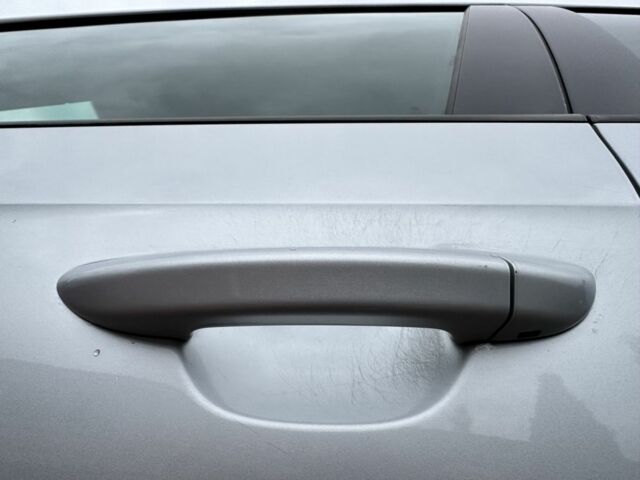 Серый Фольксваген Пассат Вариант, объемом двигателя 2 л и пробегом 260 тыс. км за 9650 $, фото 19 на Automoto.ua